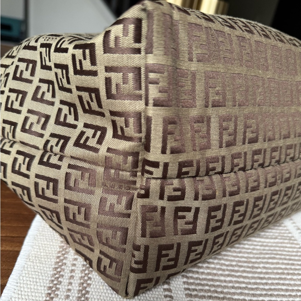 Fendi Signature Brown and Tan Tote - Picture 4 of 11